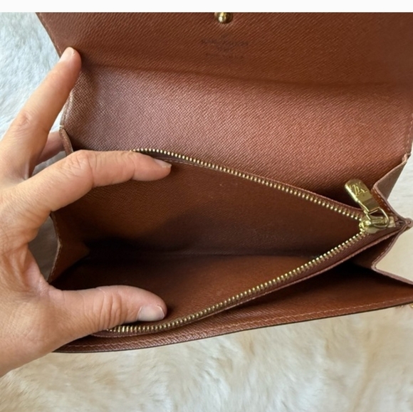 Louis Vuitton Monogram Long Wallet - Picture 11 of 13